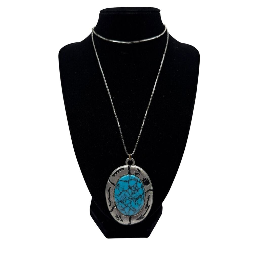Southwestern Style Turquoise Oval Pendant Necklace Silver Tone Tribal Design 28"